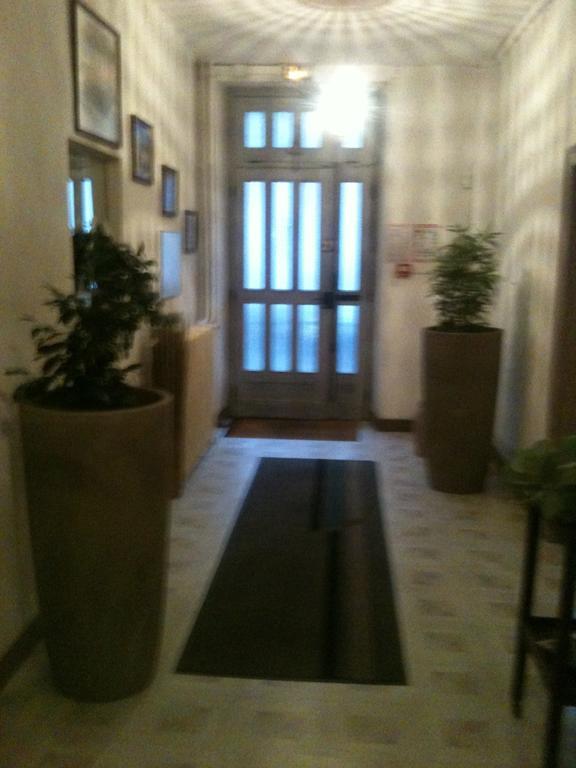 Hotel Ronsin Fresnay-sur-Sarthe Екстериор снимка