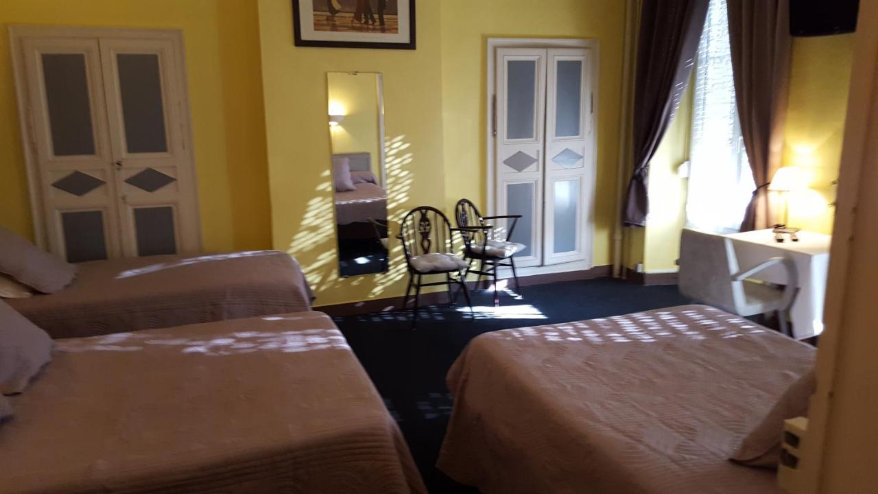 Hotel Ronsin Fresnay-sur-Sarthe Екстериор снимка