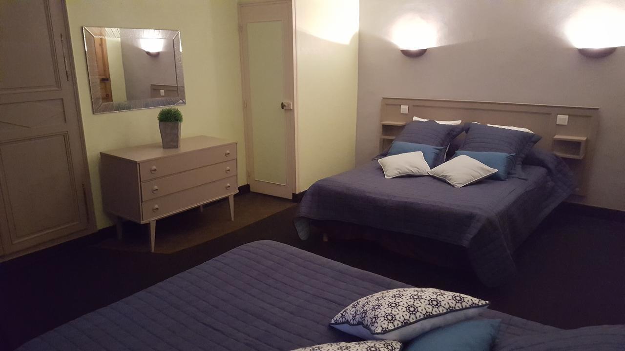 Hotel Ronsin Fresnay-sur-Sarthe Екстериор снимка